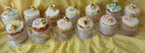 Bee cakes